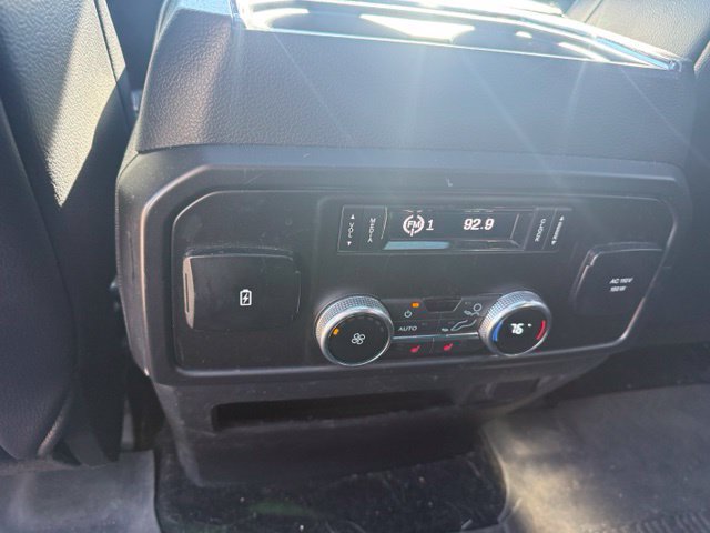 Used 2019 Ford Expedition Limited w/ Equipment Group 302A AWD/4WD image 16