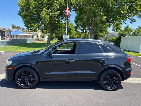 Used 2018 Audi Q3 2.0T Premium Plus w/ Premium Plus Package AWD/4WD image 1
