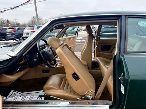 Used 1990 Jaguar XJS V12 Coupe image 16
