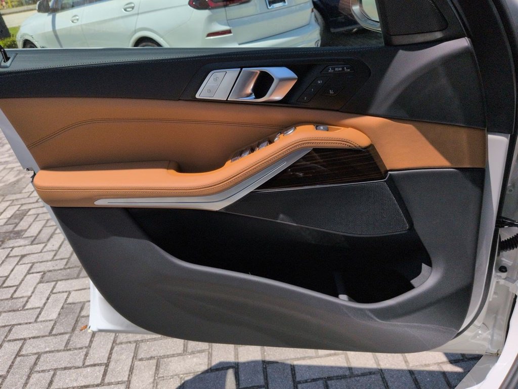 New 2027 BMW X7 xDrive40i AWD/4WD image 31