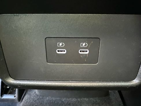 Used 2024 Nissan Rogue SV AWD/4WD image 17