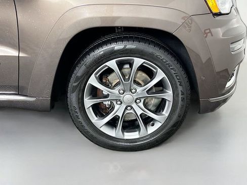 Used 2020 Jeep Grand Cherokee Summit w/ Platinum Series Group AWD/4WD image 39