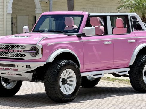 Used 2025 Ford Bronco Outer Banks AWD/4WD image 32
