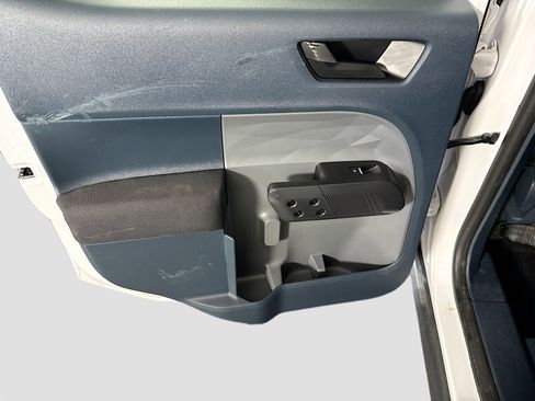 Used 2022 Ford Maverick XL image 25