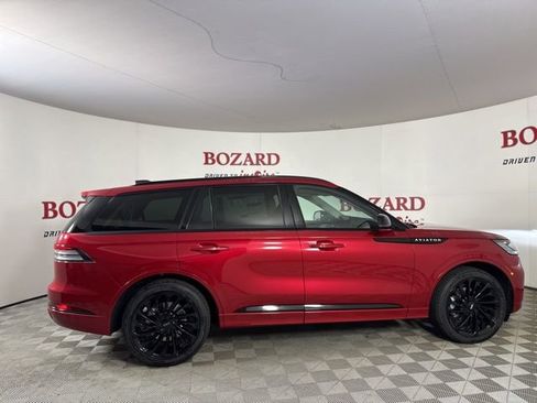 New 2026 Lincoln Aviator Reserve w/ Jet Appearance Package image 8