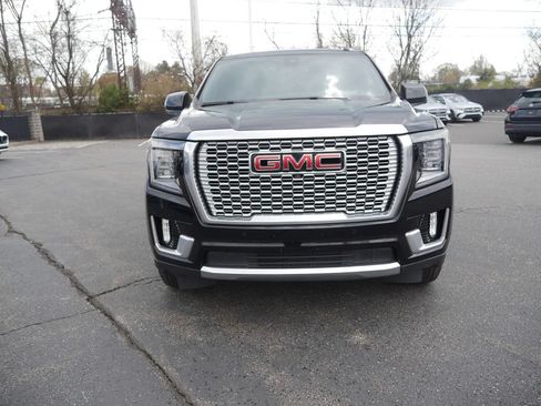 Used 2022 GMC Yukon Denali AWD/4WD image 8
