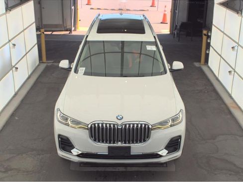 Used 2021 BMW X7 xDrive40i AWD/4WD image 3