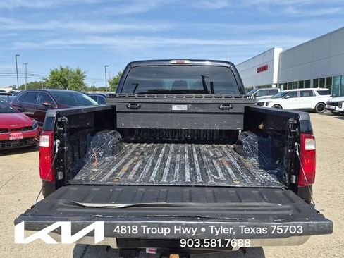 Used 2016 Ford F250 XLT w/ XLT Value Package AWD/4WD image 9