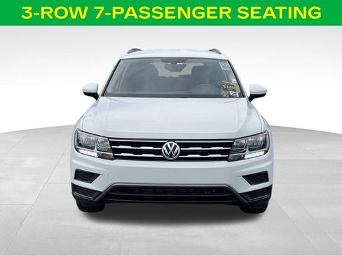 Used 2021 Volkswagen Tiguan SE w/ 3rd Row Seat Package AWD/4WD image 3