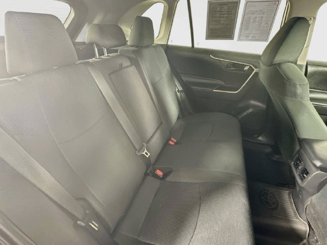 Certified 2024 Toyota RAV4 LE AWD/4WD image 32