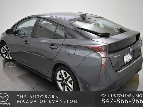 Used 2016 Toyota Prius Four Touring w/ Premium Convenience Package image 8