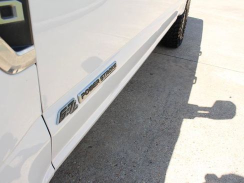 Used 2018 Ford F250 Platinum w/ Platinum Ultimate Package AWD/4WD image 25