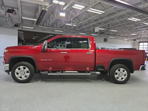 Used 2023 Chevrolet Silverado 2500 LTZ w/ LTZ Plus Package image 4