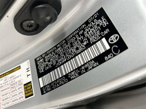 Used 2022 Toyota Prius LE image 27