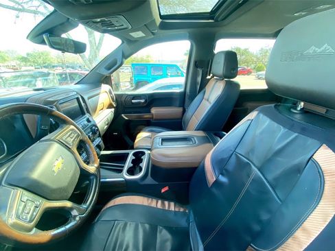 Used 2020 Chevrolet Silverado 2500 High Country w/ Z71 Off-Road Package image 8