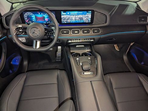 New 2026 Mercedes-Benz GLS 450 4MATIC image 14