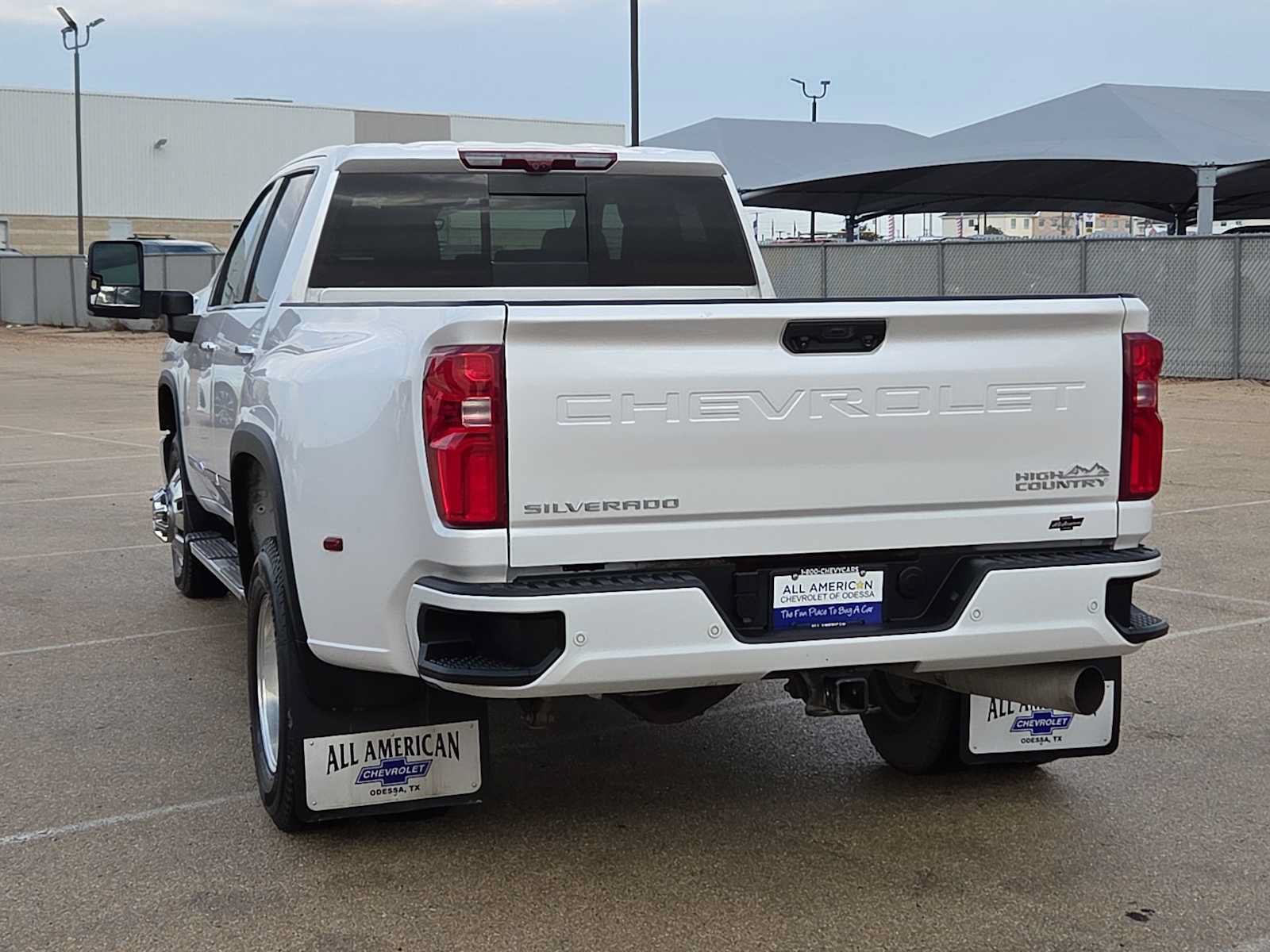 Used 2025 Chevrolet Silverado 3500 High Country w/ Technology Package AWD/4WD image 7