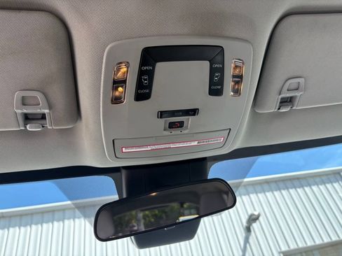 Used 2023 Toyota Sienna LE AWD/4WD image 22