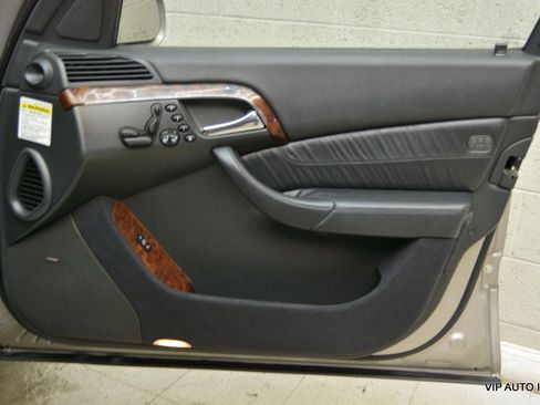 Used 2004 Mercedes-Benz S 500 4MATIC image 8