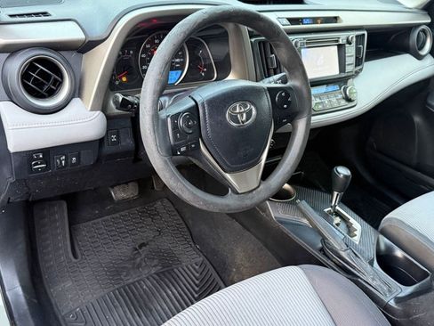Used 2013 Toyota RAV4 XLE image 4