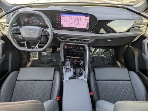 New 2025 Audi SQ5 Premium Plus image 5
