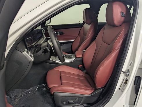 Used 2025 BMW 330i Sedan w/ Convenience Package image 14