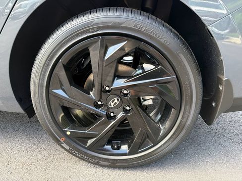 New 2026 Hyundai Elantra Sport FWD image 19