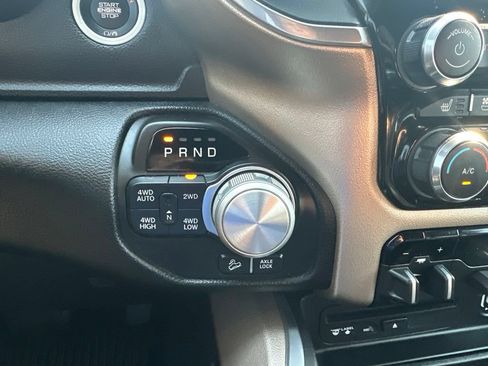 Used 2019 RAM 1500 Laramie w/ Sport Appearance Package AWD/4WD image 6
