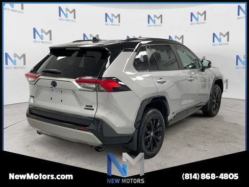 Used 2024 Toyota RAV4 XSE w/ Weather Package AWD/4WD image 4
