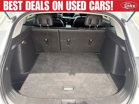 Used 2024 Chevrolet Trax LT w/ Driver Confidence Package FWD image 35