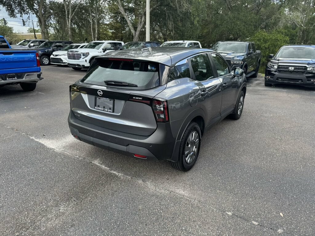 Used 2025 Nissan Kicks S FWD image 10