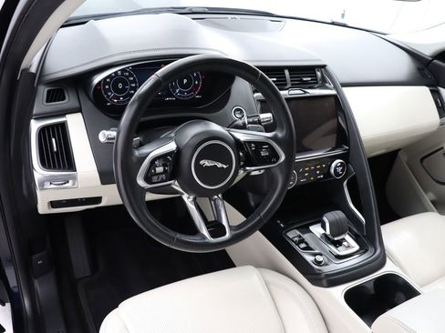 Used 2022 Jaguar E-PACE SE image 18