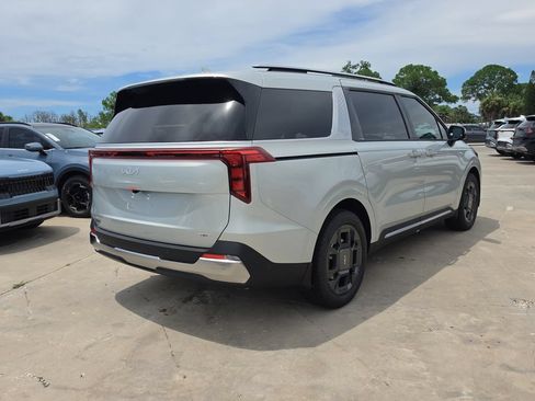 New 2026 Kia Carnival SX FWD image 8