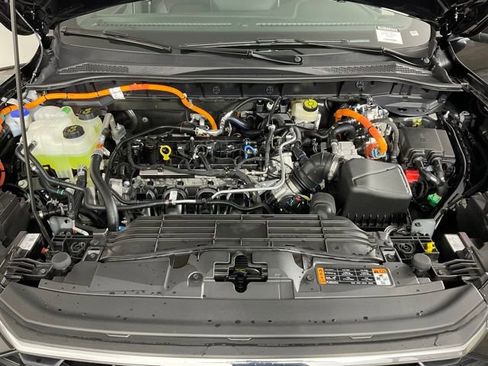 New 2025 Ford Escape ST-Line w/ Equipment Group 301A image 9