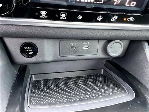 Used 2024 Nissan Rogue SV FWD image 25