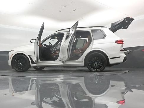 Used 2023 BMW X7 M60i w/ Executive Package AWD/4WD image 64