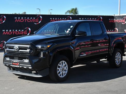 Used 2024 Toyota Tacoma SR5 AWD/4WD image 3