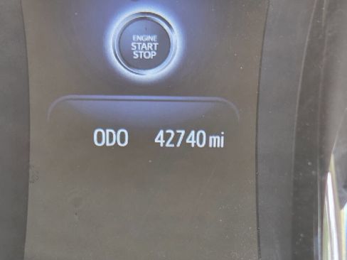 Used 2014 Toyota Avalon Limited image 3