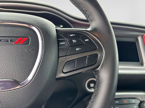 Used 2020 Dodge Challenger SXT AWD/4WD image 27