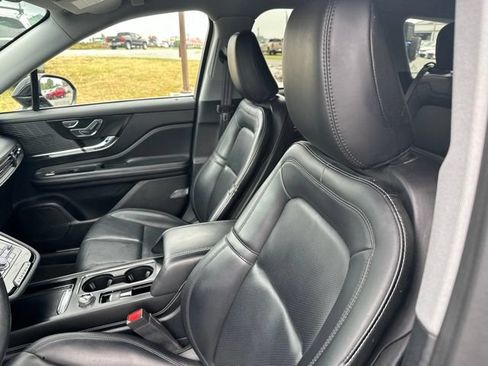 Used 2021 Lincoln Corsair AWD w/ Equipment Group 101A image 12