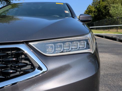 Used 2020 Acura TLX FWD image 3