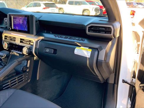 Used 2025 Toyota Tacoma SR5 image 18