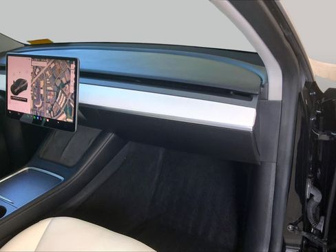 Used 2021 Tesla Model Y Performance AWD/4WD image 18