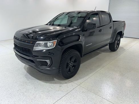 Used 2022 Chevrolet Colorado LT AWD/4WD image 1