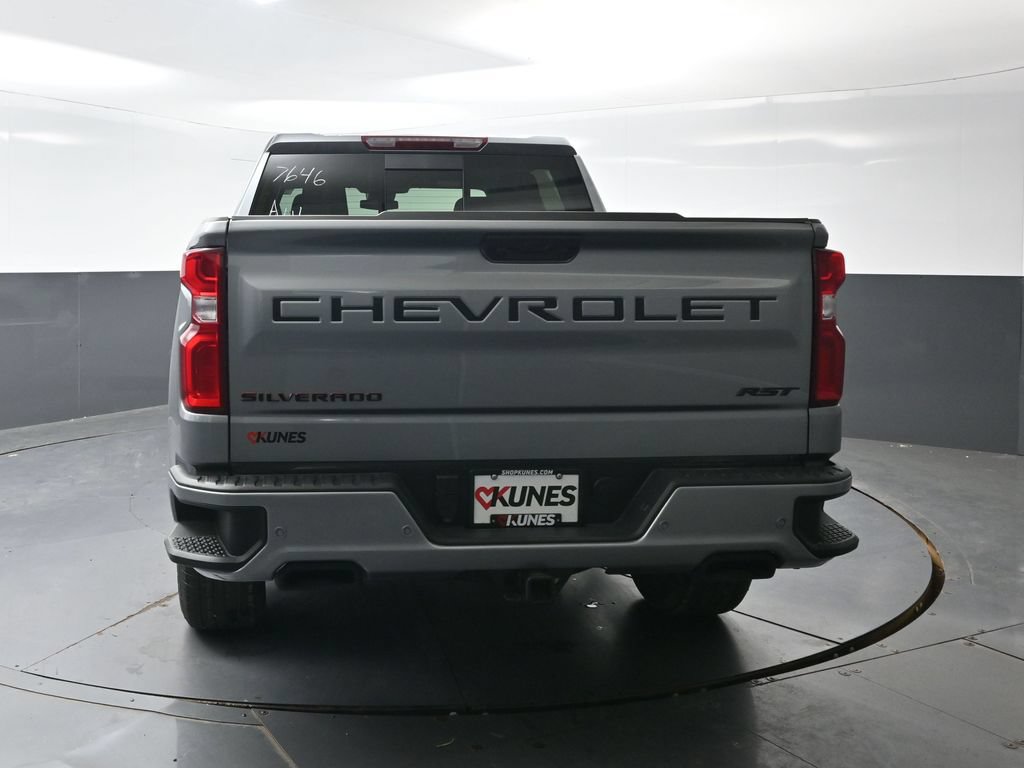 New 2026 Chevrolet Silverado 1500 RST w/ Redline Edition AWD/4WD image 8