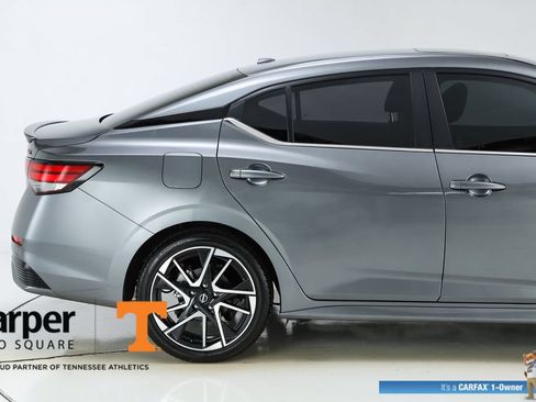 Used 2024 Nissan Sentra SR w/ SR Premium Package FWD image 48