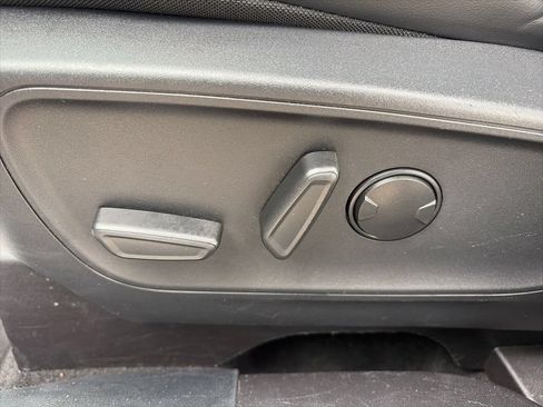 Used 2025 Ford Escape ST-Line FWD image 48
