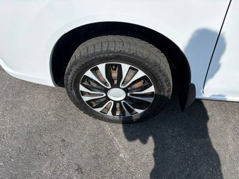 Used 2015 Nissan NV200 SV w/ Technology Package FWD image 12
