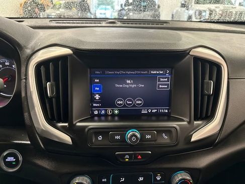 Used 2024 GMC Terrain SLE image 21