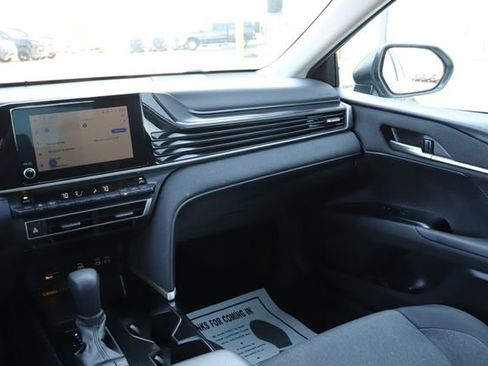 Used 2025 Toyota Camry LE FWD image 25